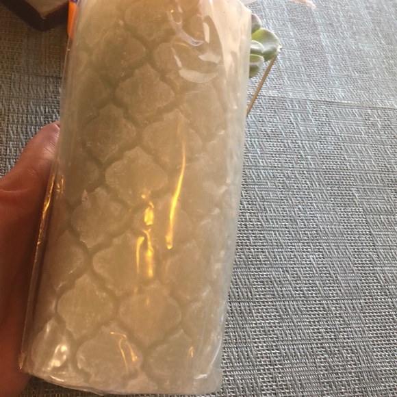 #65b NWOT Ocean Mist Scented Candle - Picture 4 of 13